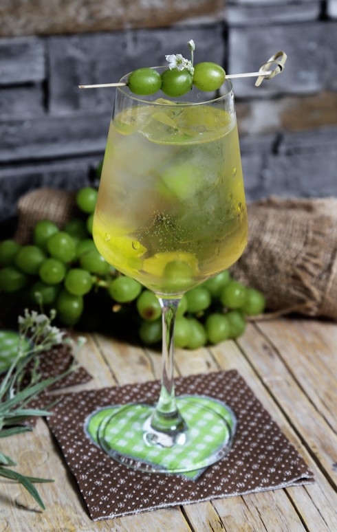 Tatra Balsam Grape Spritz